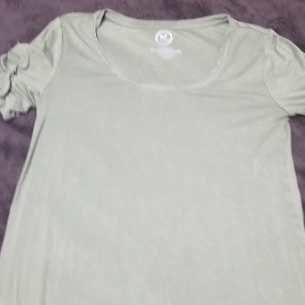 24/7 Small Olive Green Comfy Tee